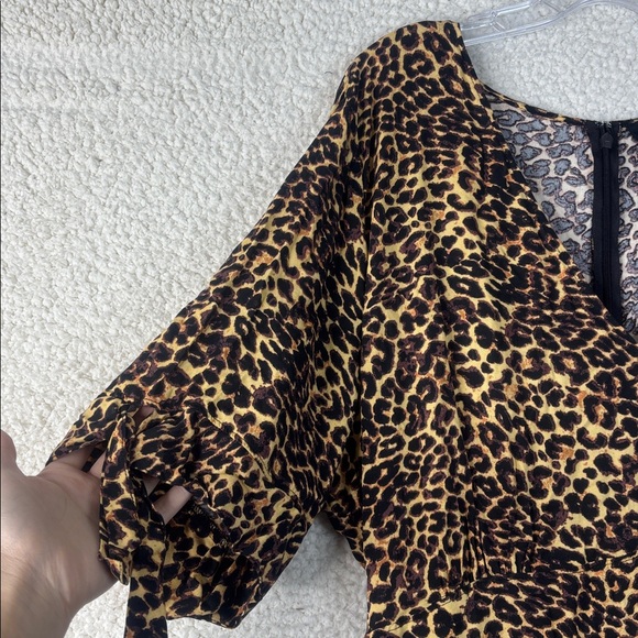 NWT Jessica Simpson Womens Leopard Print V Neck Half Sleeve Belted Dress Size 3X - Picture 4 of 13